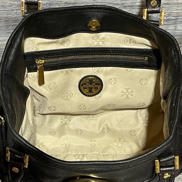 Tory Burch Large Amanda Shoulder Crossbody Handbag Black Leather Gold Hardware - Picture 12 of 16